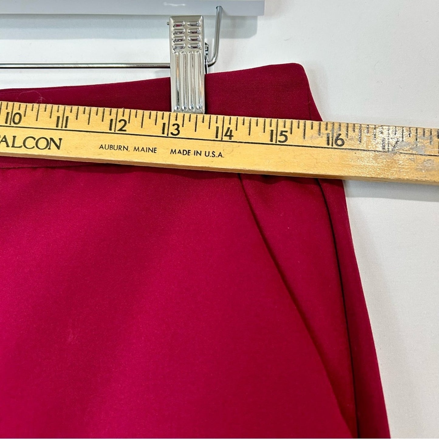 Express Women’s Columnist Straight Pants Maroon Size 8 EUC Workwear Trendy Cute