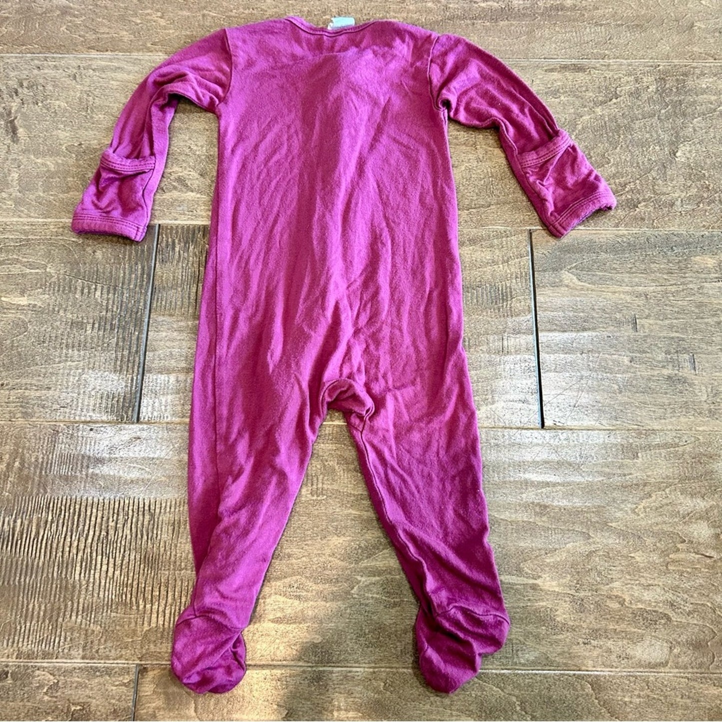 Kate Quinn Infant Girls Long Sleeve Footie Sleeper Raspberry Size 3-6 M EUC Cute