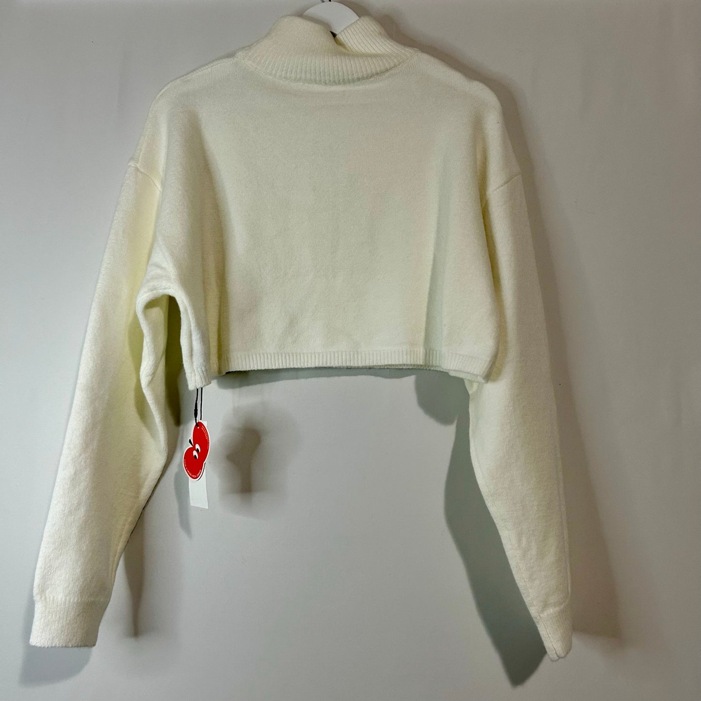 Cider Women’s Cropped Turtleneck Sweater White Size Small NWT Acrylic Nylon Viscose