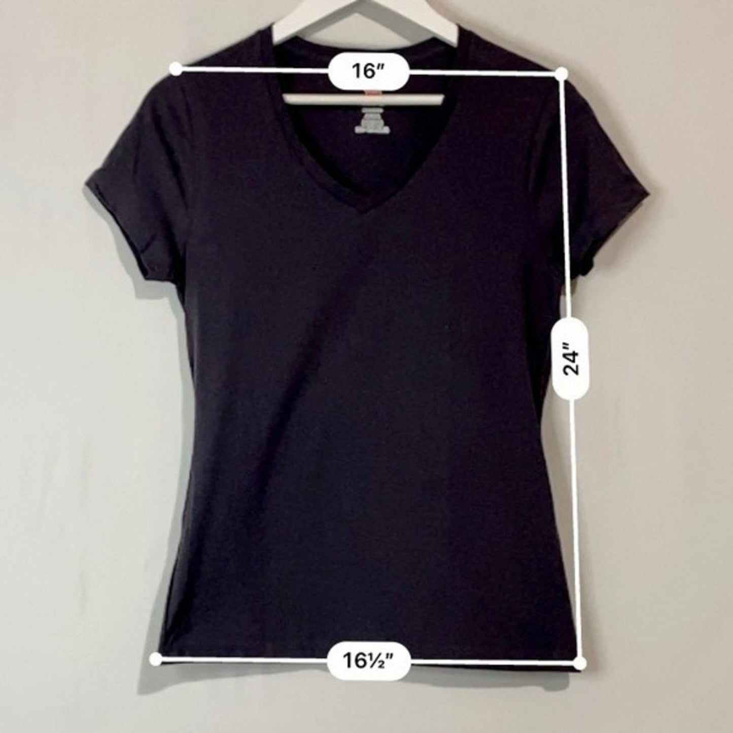 Hanes Nano Women’s 100% Cotton Casual Short Sleeve V Neck Tee Shirt Grey NWOT