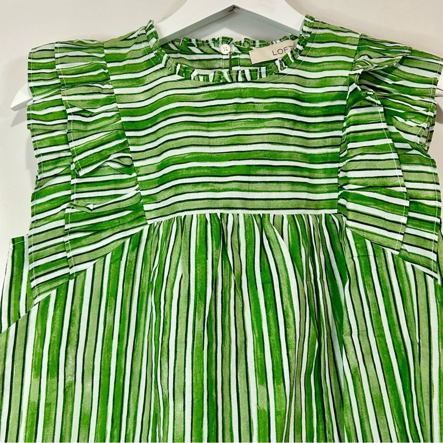 Loft Women’s Ruffle Sleeve Striped Blouse Green White Size XS NWT Workwear Girly