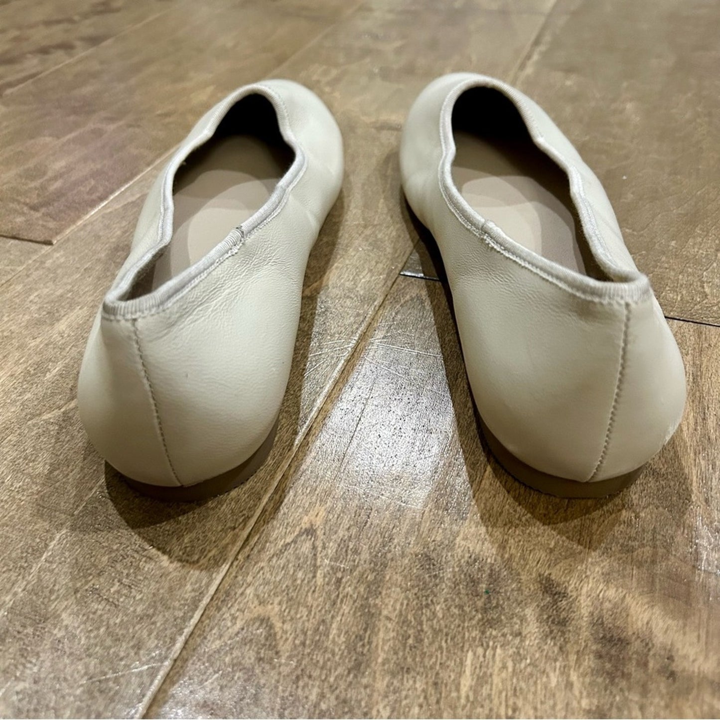 Onyx Women’s Flats Tan Size 10 NEW Casual Cute Girly