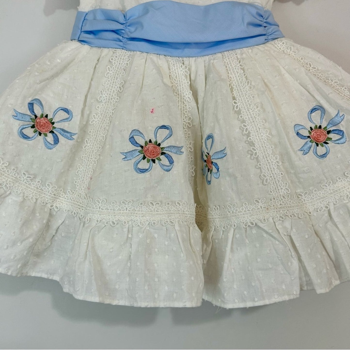 Only Little Once Toddler Girls Swiss Dot Flower Bow Dress White Size 2 FLAW Cute