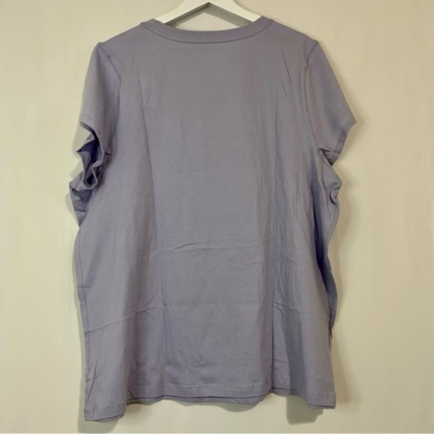 Universal Thread Women’s Self-Made Short Sleeve Graphic Tee Lavender NWT Girly