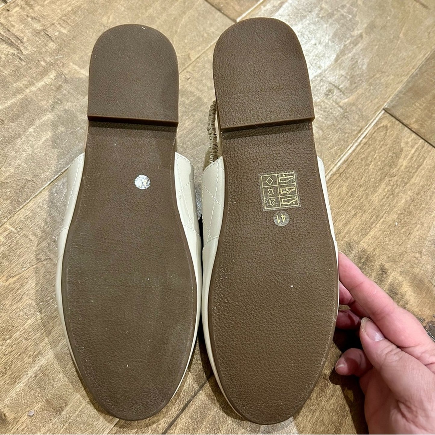 Emerald Women’s Quilted Leather Mule Slingback Shoe Tan Size 10 NEW Girly Cute