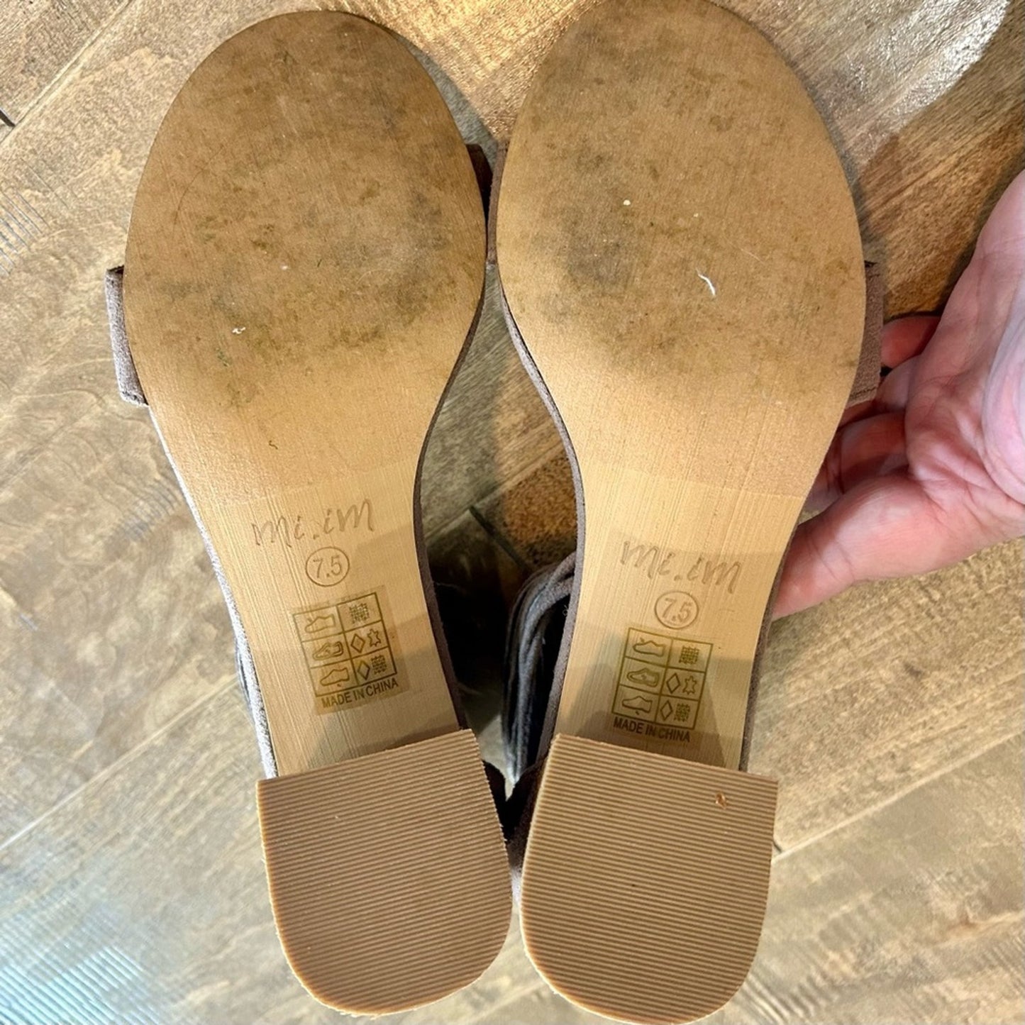 Mi.im Women’s Strappy Ankle Block Heel Sandals Brown Size 7.5 EUC Girly Summer