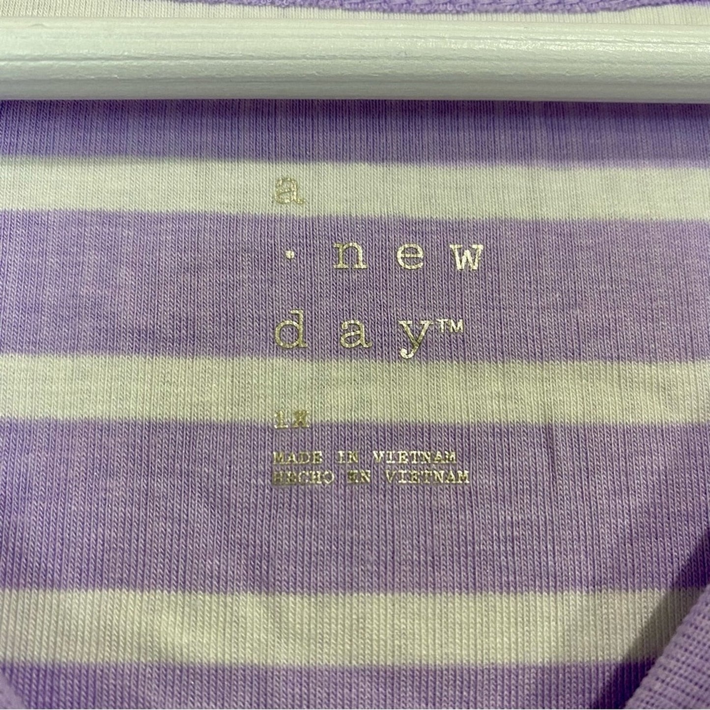 A New Day Women’s Round Neck Ribbed Short Sleeve Tee Purple & White Stripe NWT