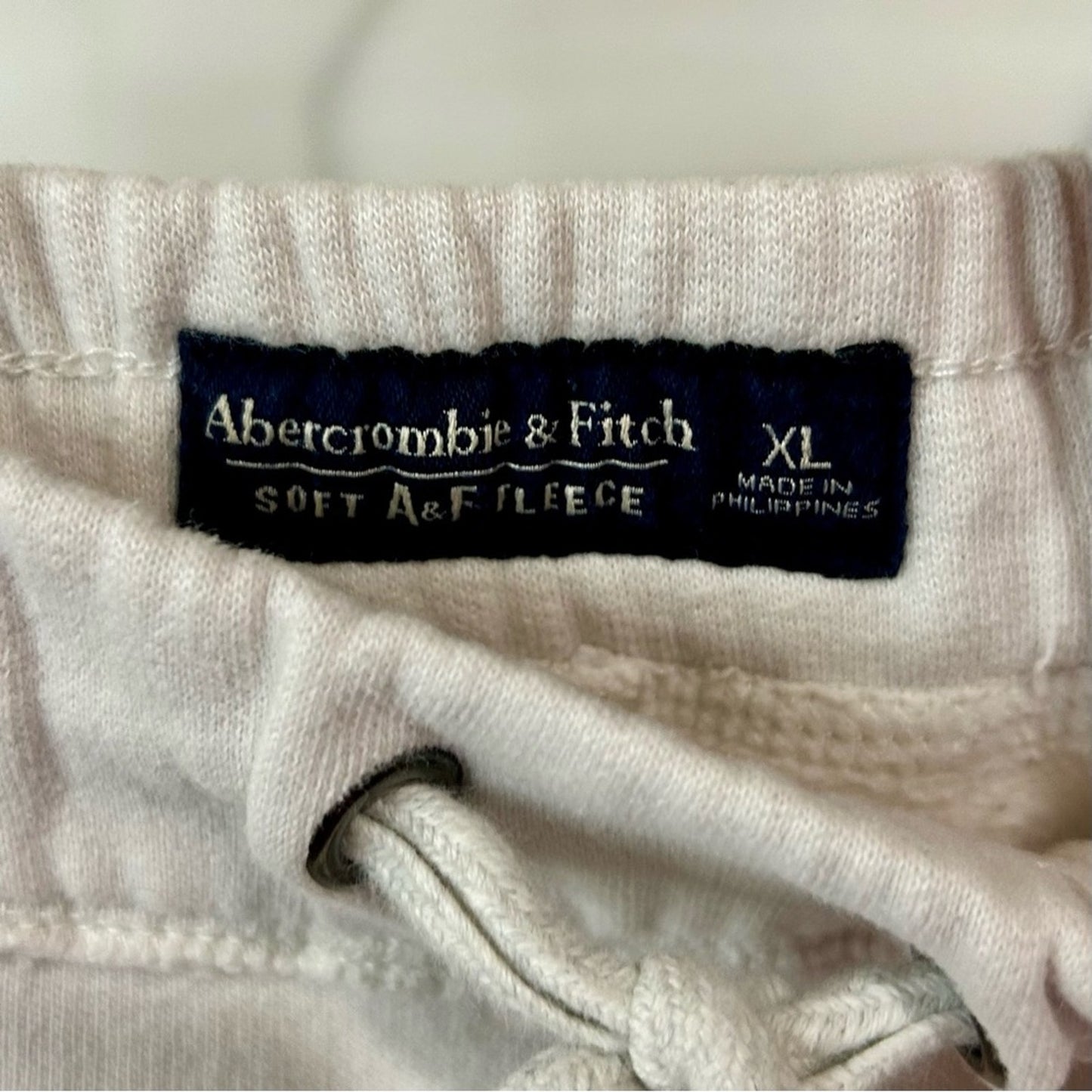 Abercrombie & Fitch Women’s Soft Fleece Jogger Pants Cream Size XL EUC Comfy