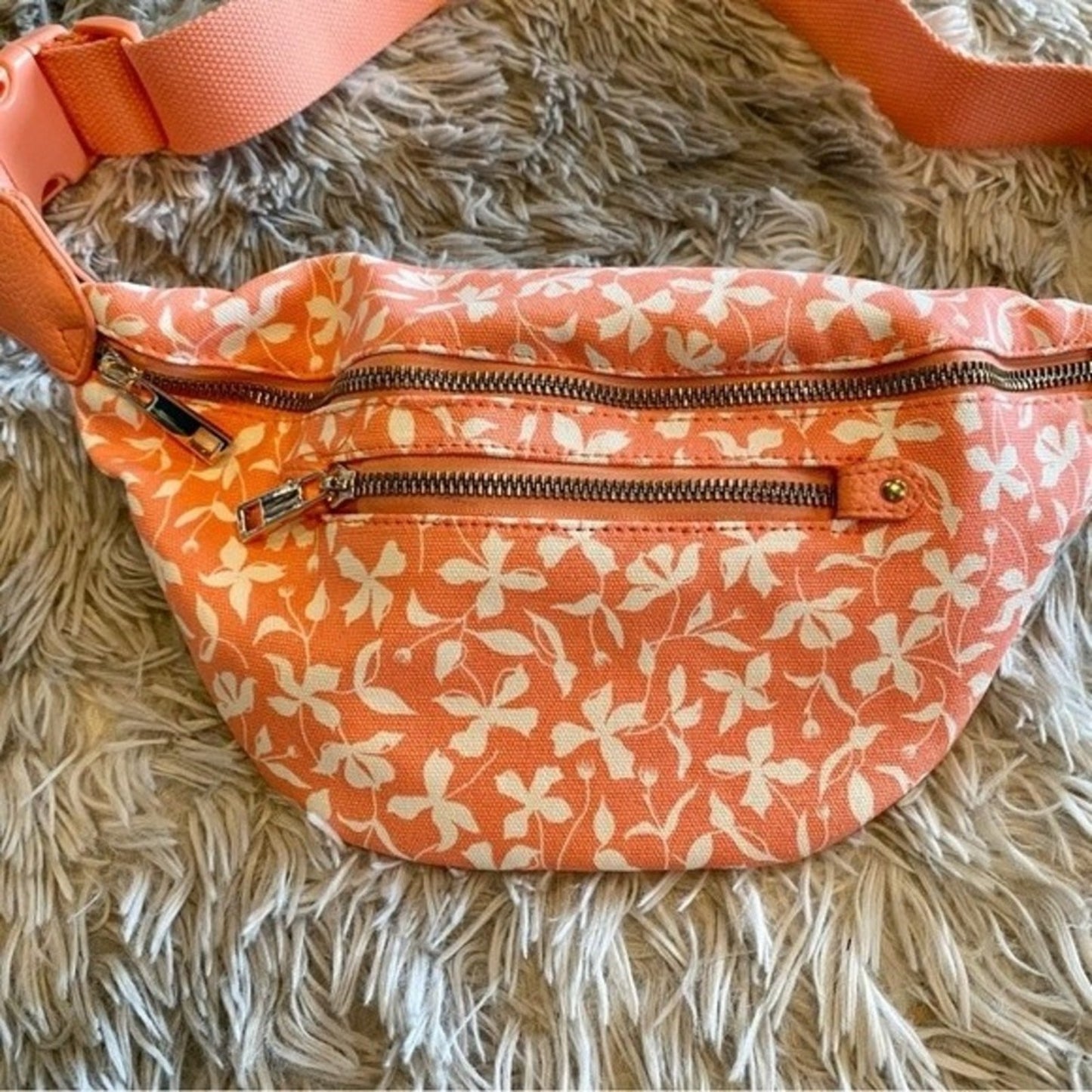 A New Day Women’s Floral Belt Bag Peach NWT Cute Girly Stylish Summer Outdoor