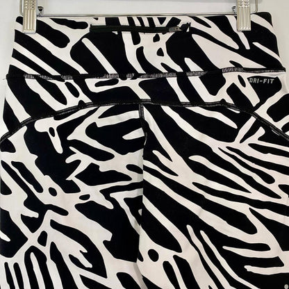 Nike Women’s Dri-Fit Leggings Black White Geometric Print Small EUC Activewear