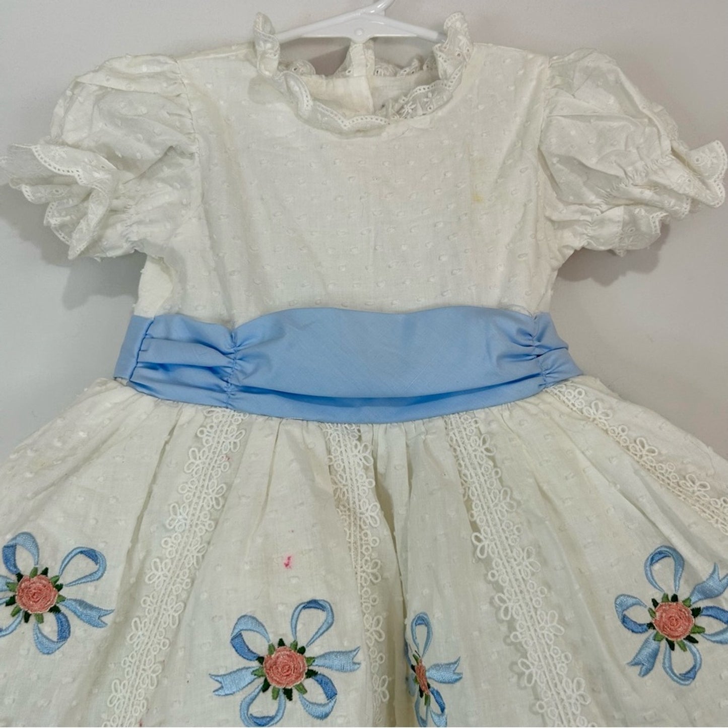 Only Little Once Toddler Girls Swiss Dot Flower Bow Dress White Size 2 FLAW Cute