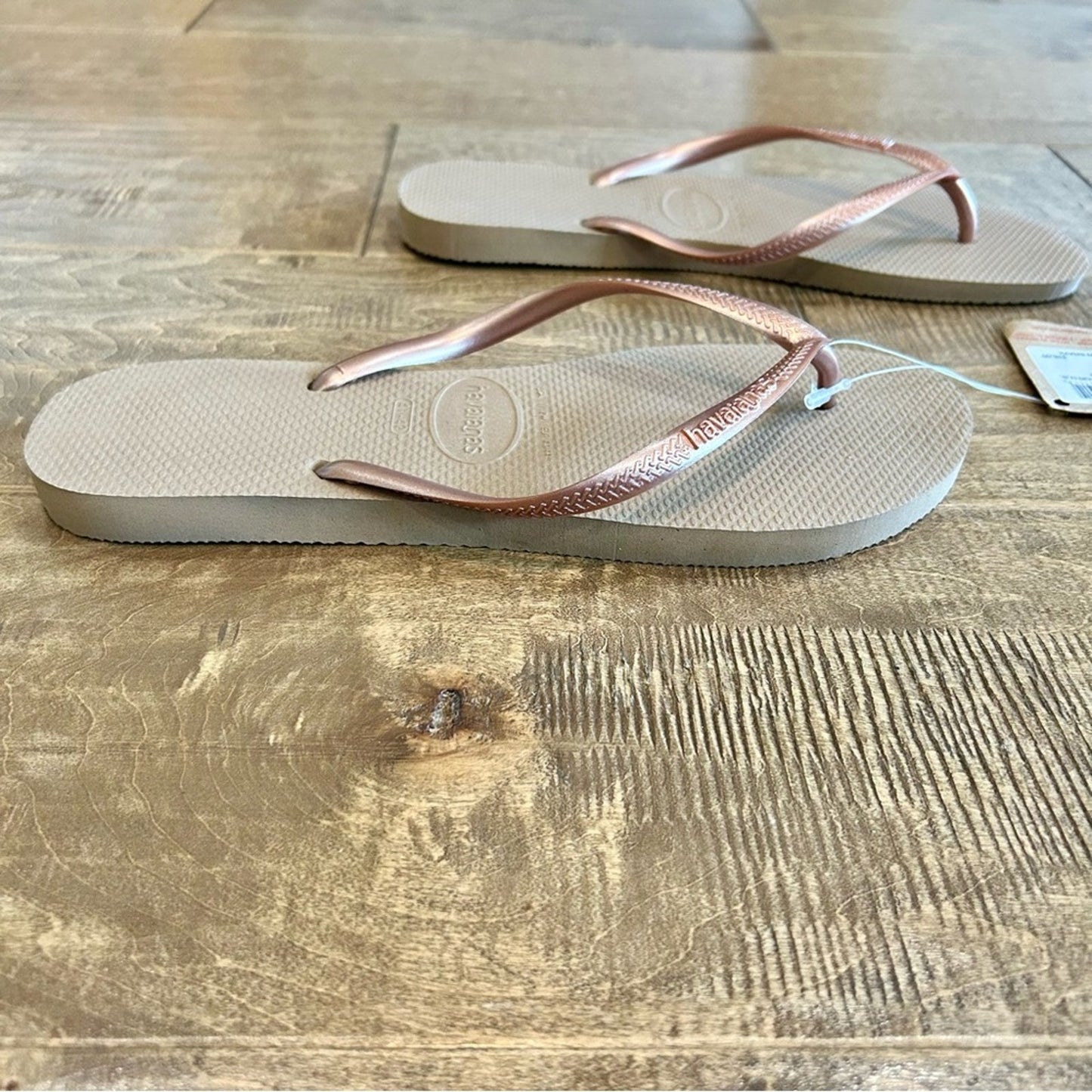 Havaianas Women’s Metallic Slim Summer Bliss Flip Flops Rose Gold Size 11 / 12
