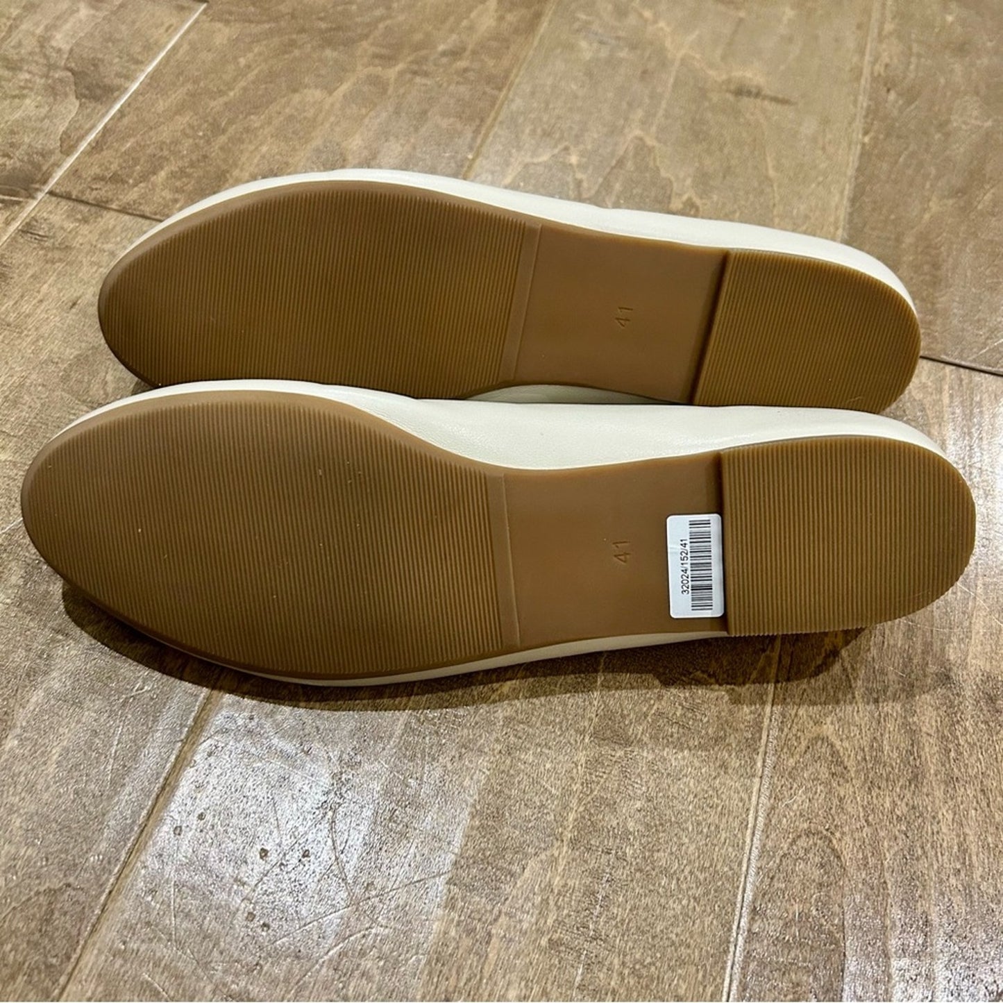 Onyx Women’s Flats Tan Size 10 NEW Casual Cute Girly