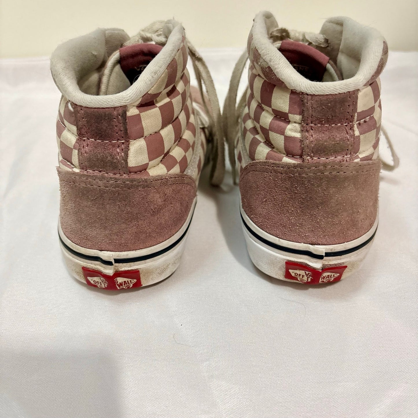 Vans Women’s Sk8-Hi Checkerboard High Top Sneakers Desert Rose True White Size 8 EUC