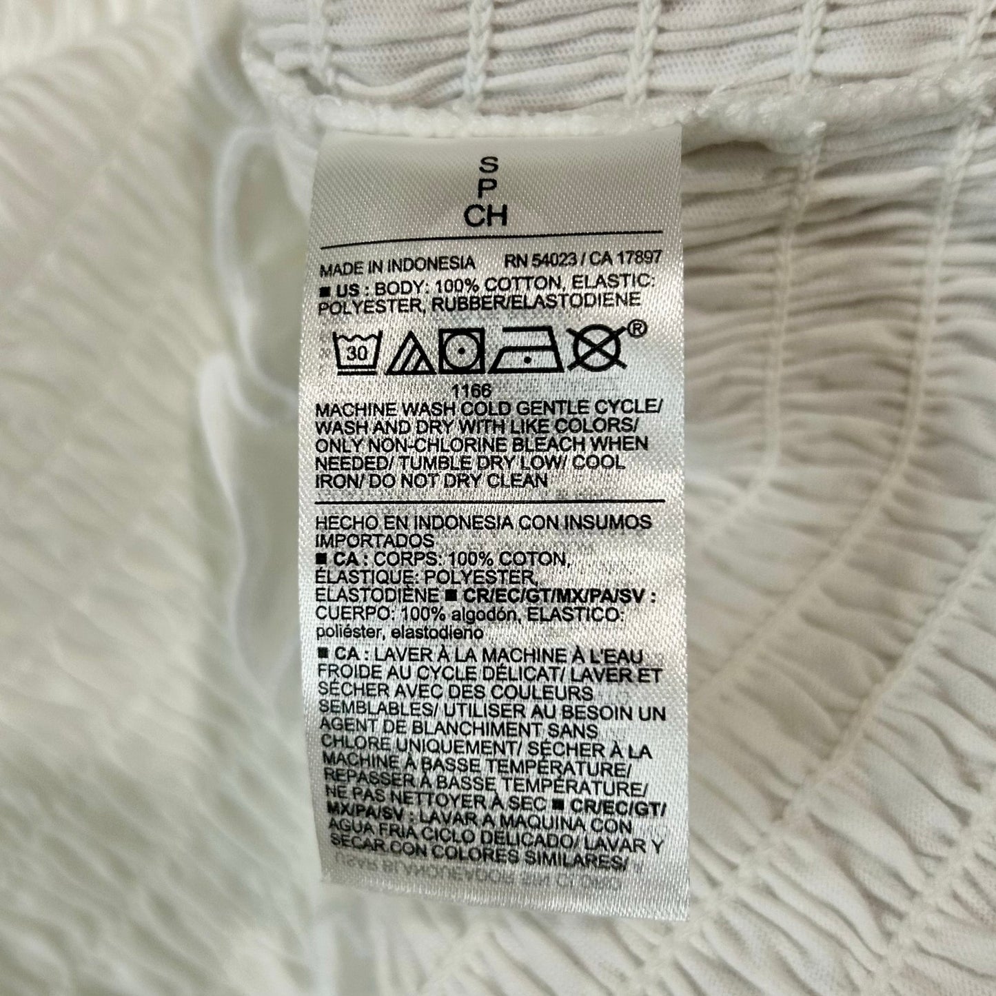 Old Navy Women’s Smocked Flutter Sleeve Top White Size Small NWT Cotton Girly