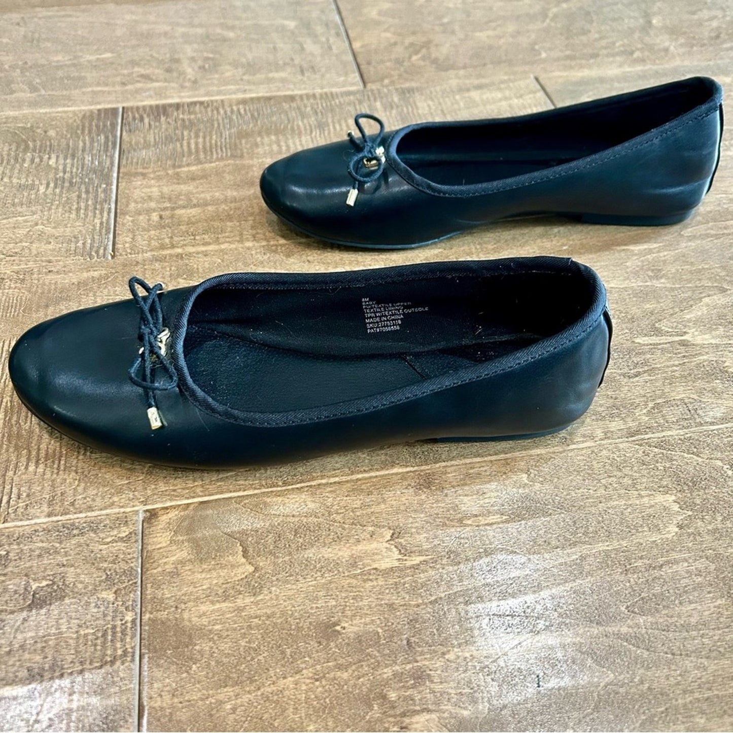 Women’s Ballet Flats with Tie with Gold Detail Black Size 8 EUC Girly Feminine