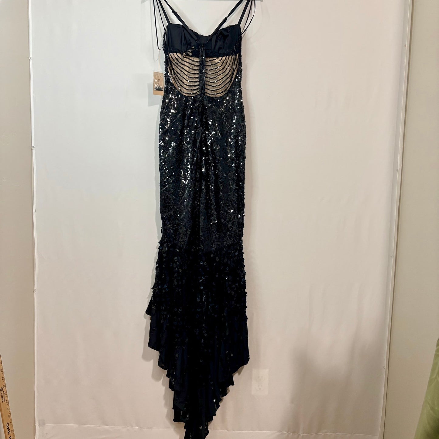 Mandalay Women’s Sleeveless Sequin Hi Low Formal Gown Dress Black Size 6 NWT