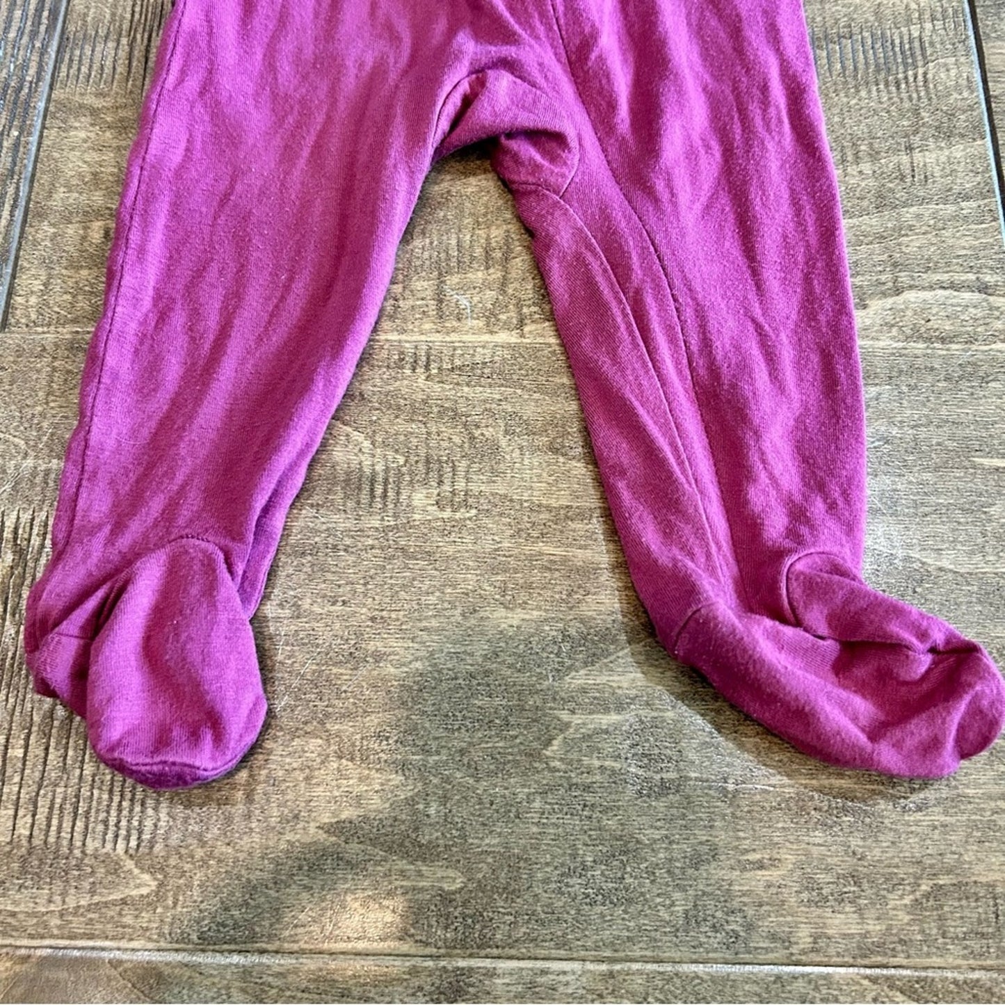 Kate Quinn Infant Girls Long Sleeve Footie Sleeper Raspberry Size 3-6 M EUC Cute