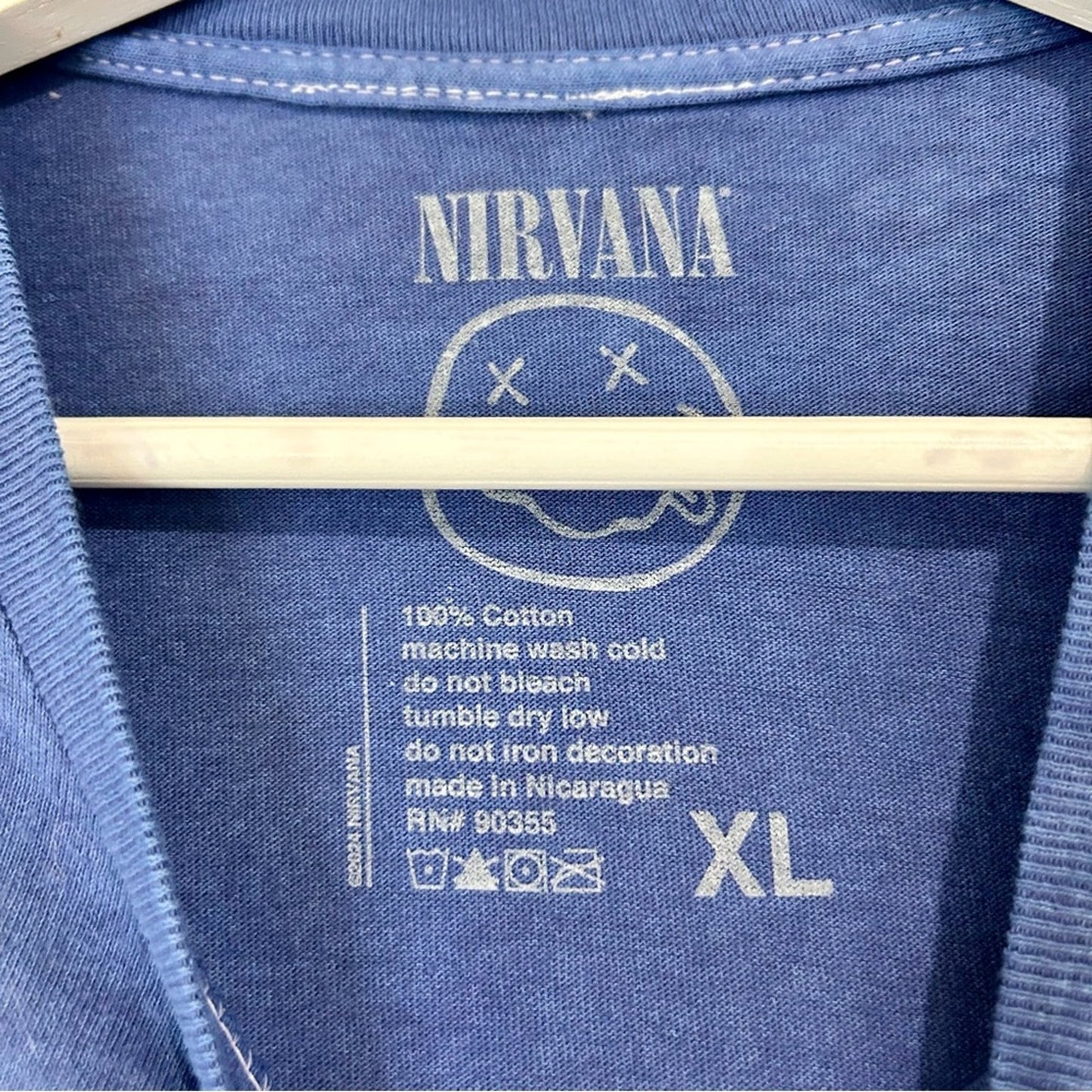 Nirvana Women’s Unplugged in New York Cotton Graphic T Shirt Blue Size XL NWOT