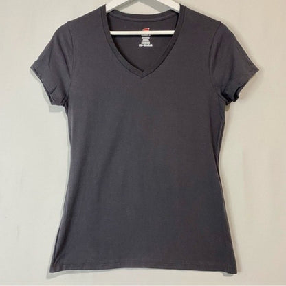Hanes Nano Women’s 100% Cotton Casual Short Sleeve V Neck Tee Shirt Grey NWOT