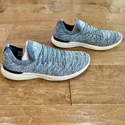 APL Women’s TechLoom Wave Shoes Blue White Size 10 Brand New