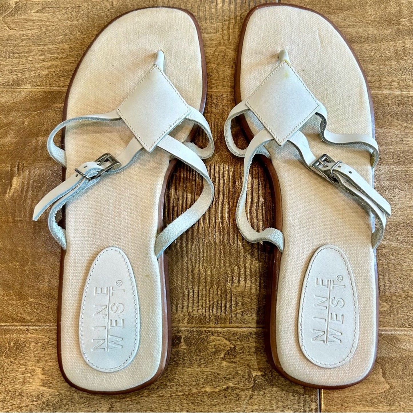 Nine West Women’s Leather Strappy Sandals White Size 9 EUC Summer Girly Outdoor