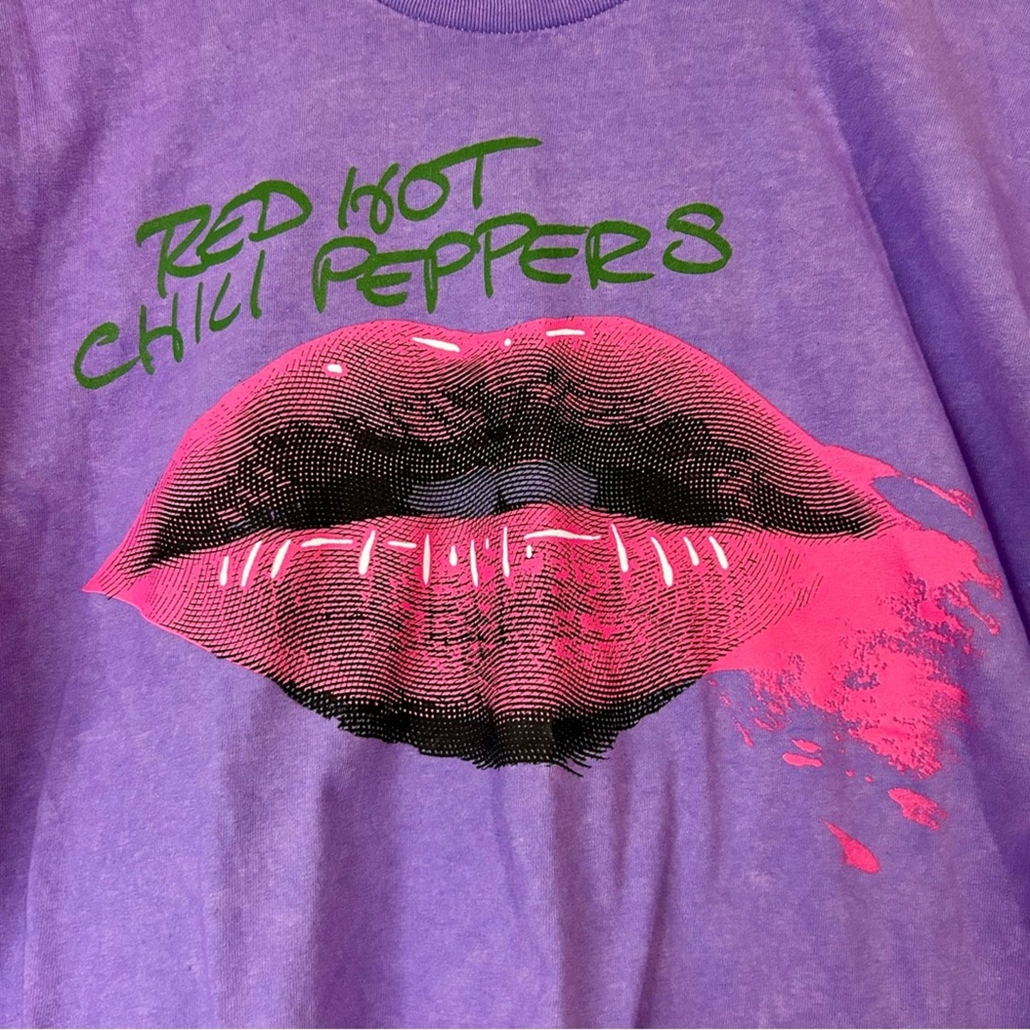 Red Hot Chili Peppers Unisex Smeared Lipstick Graphic T-Shirt Purple Size XL New