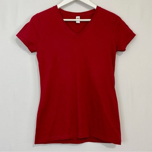 Fruit of the Loom Women’s Short Sleeve V Neck Tee Shirt Maroon NWOT