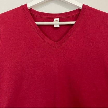 Fruit of the Loom Women’s Short Sleeve V Neck Tee Shirt Maroon NWOT