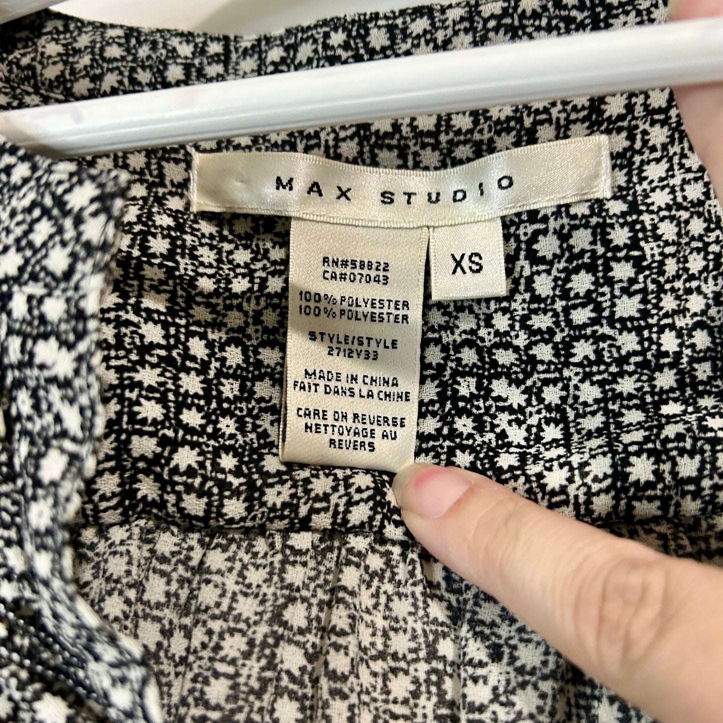 Max Studio Women’s 3/4 Sleeve Half Button Blouse Black White Print Size XS Sheer Lightweight Polyester