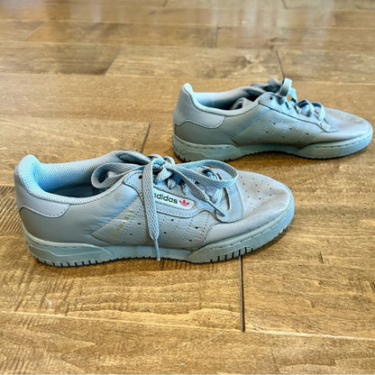 Adidas Yeezy Powerphase Calabasas Men’s Sneakers Gray Size 5.5 EUC Athletic