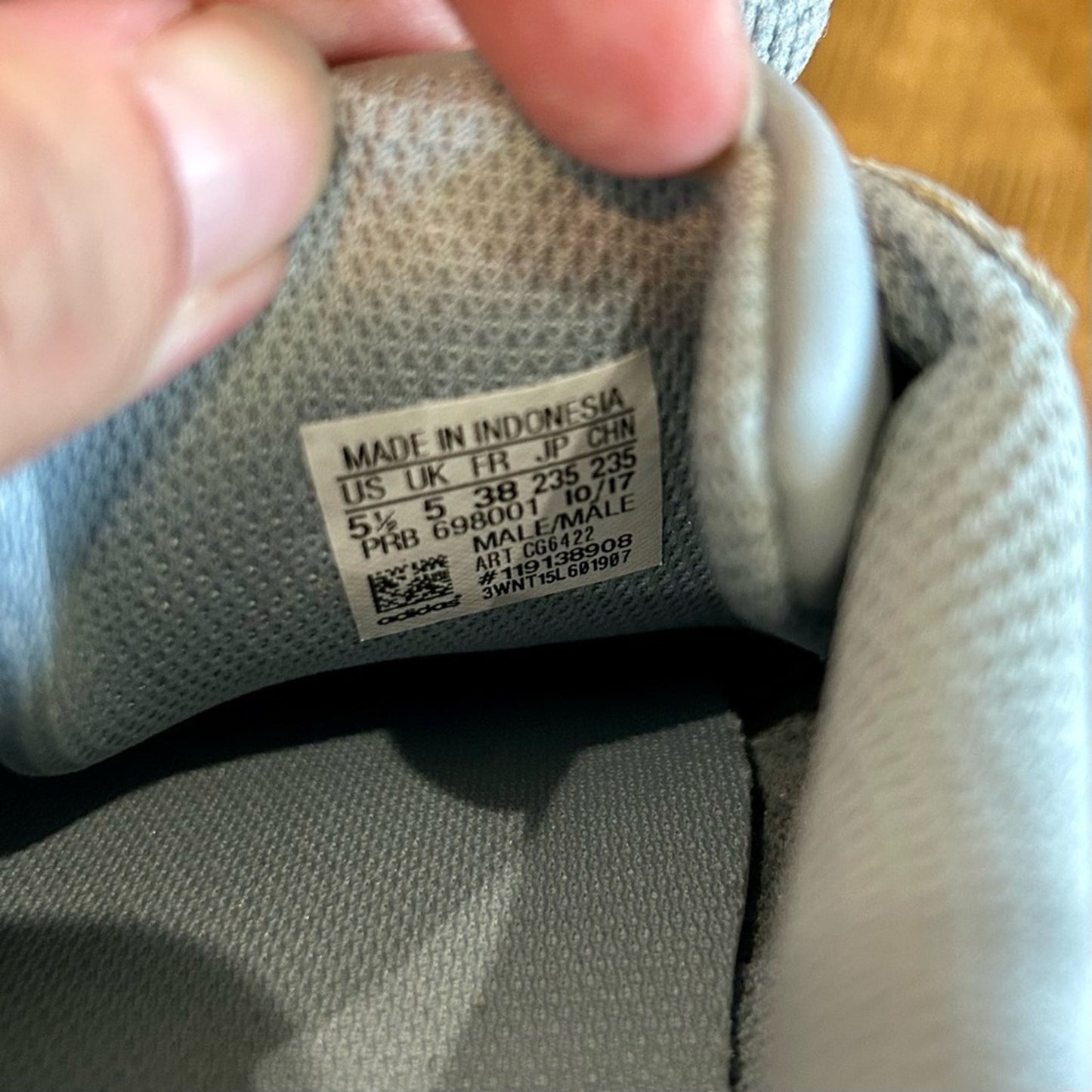 Adidas Yeezy Powerphase Calabasas Men’s Sneakers Gray Size 5.5 EUC Athletic