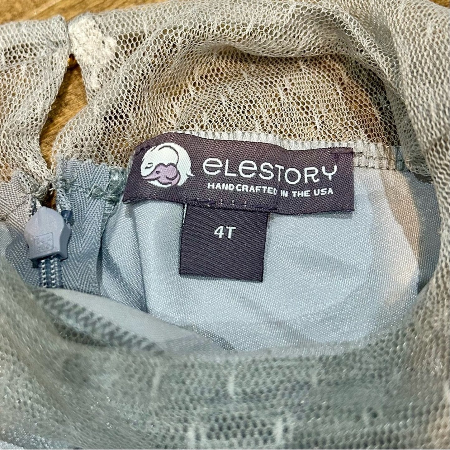 EleStory Girls Starlet Long Sleeve Dress Grey Silver Gold Size 4T EUC Stars