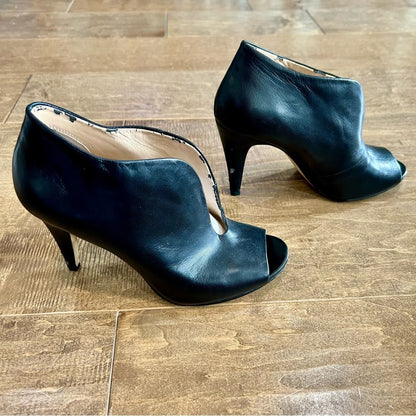 Banana Republic Women’s Leather Peep Toe Ankle Booties Black Size 8.5 Used Girly