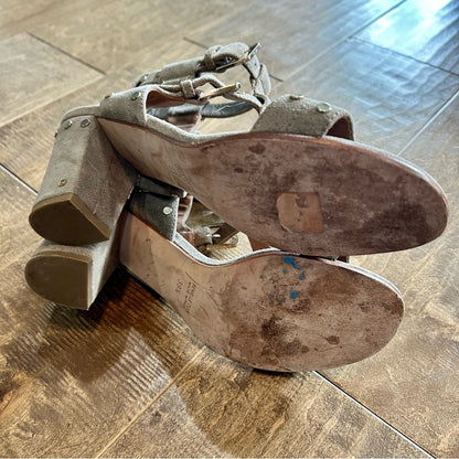 Laurence Dacade Paris Women’s Studded Suede Sandals Tan Size 9.5 EUC Feminine