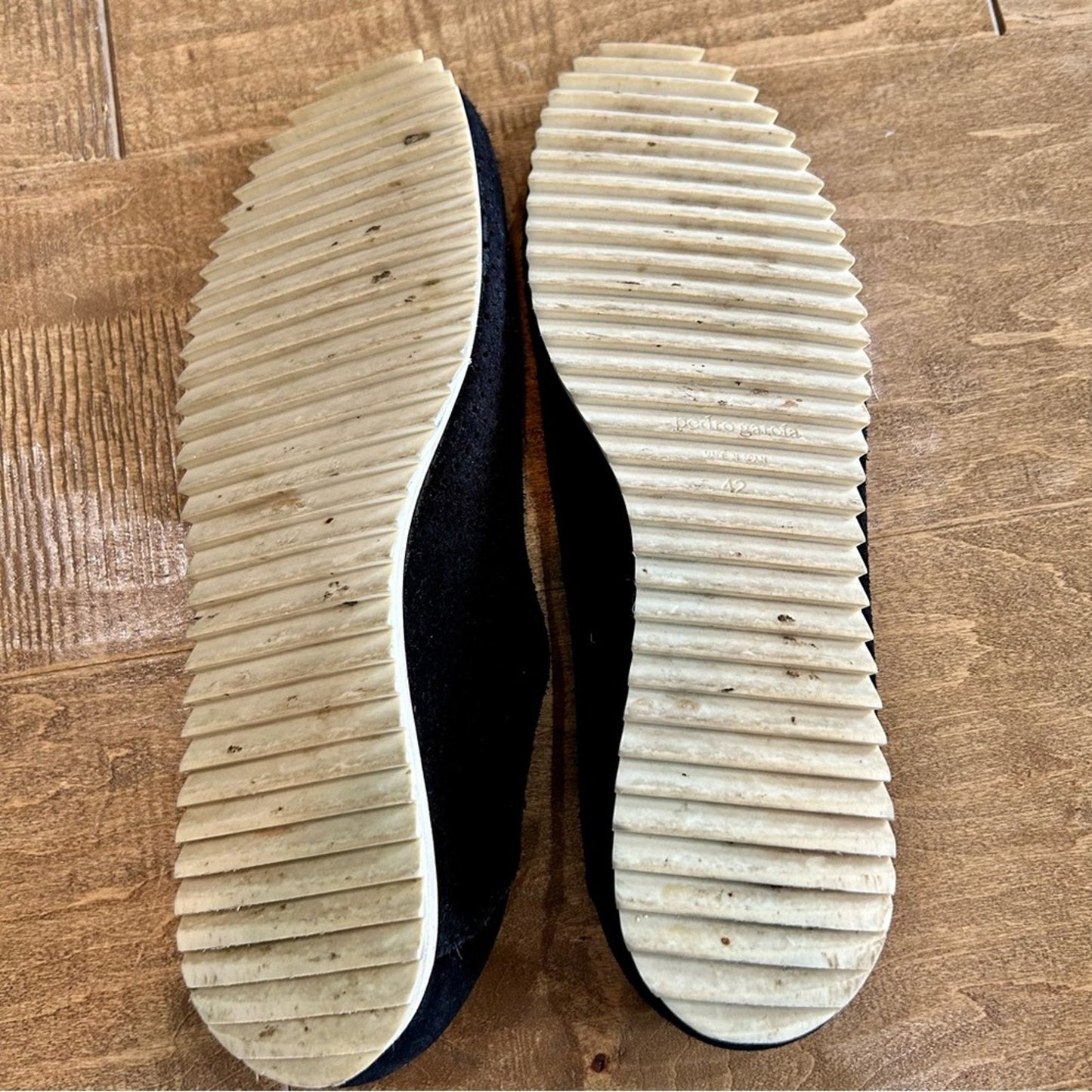 Pedro Garcia Women’s Textured Suede Loafers Black Size 42 Used Spanish Classic