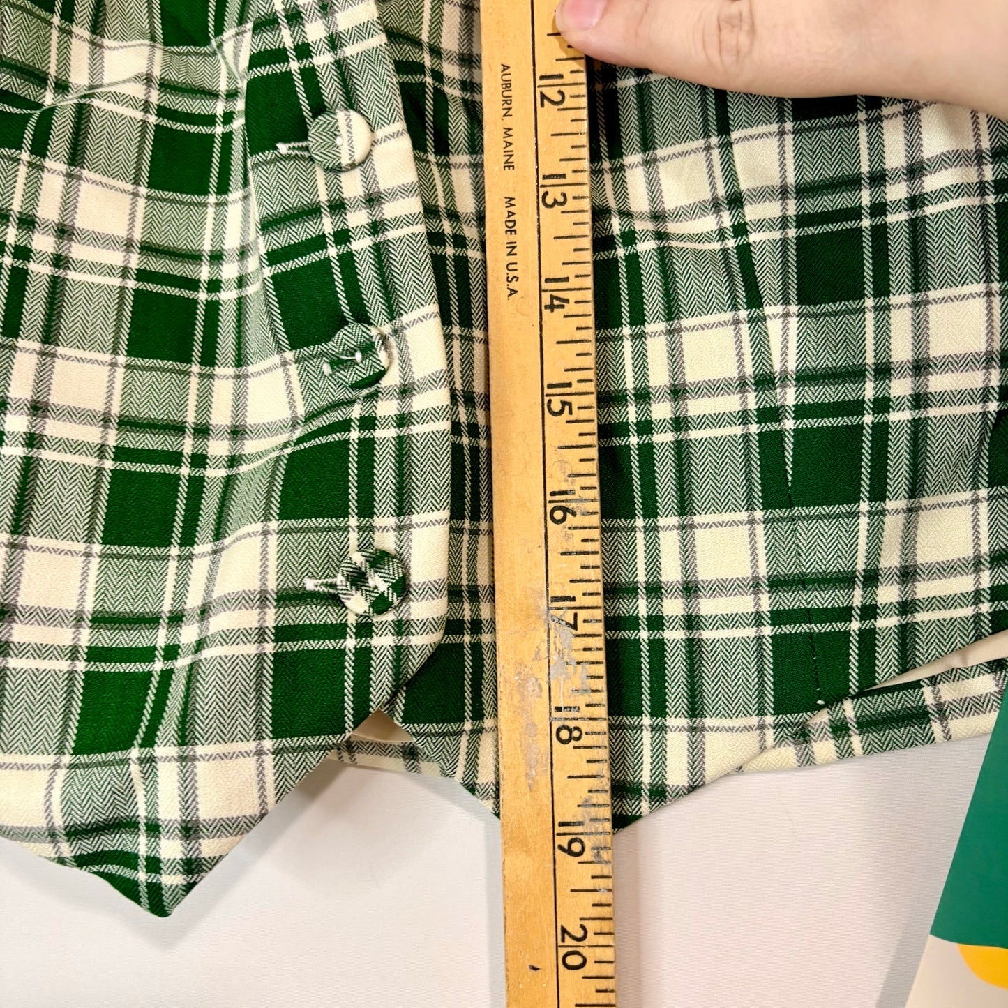 Halara Women’s Sleeveless Halter Plaid Button Up Vest Top Green Cream Size Small NWT