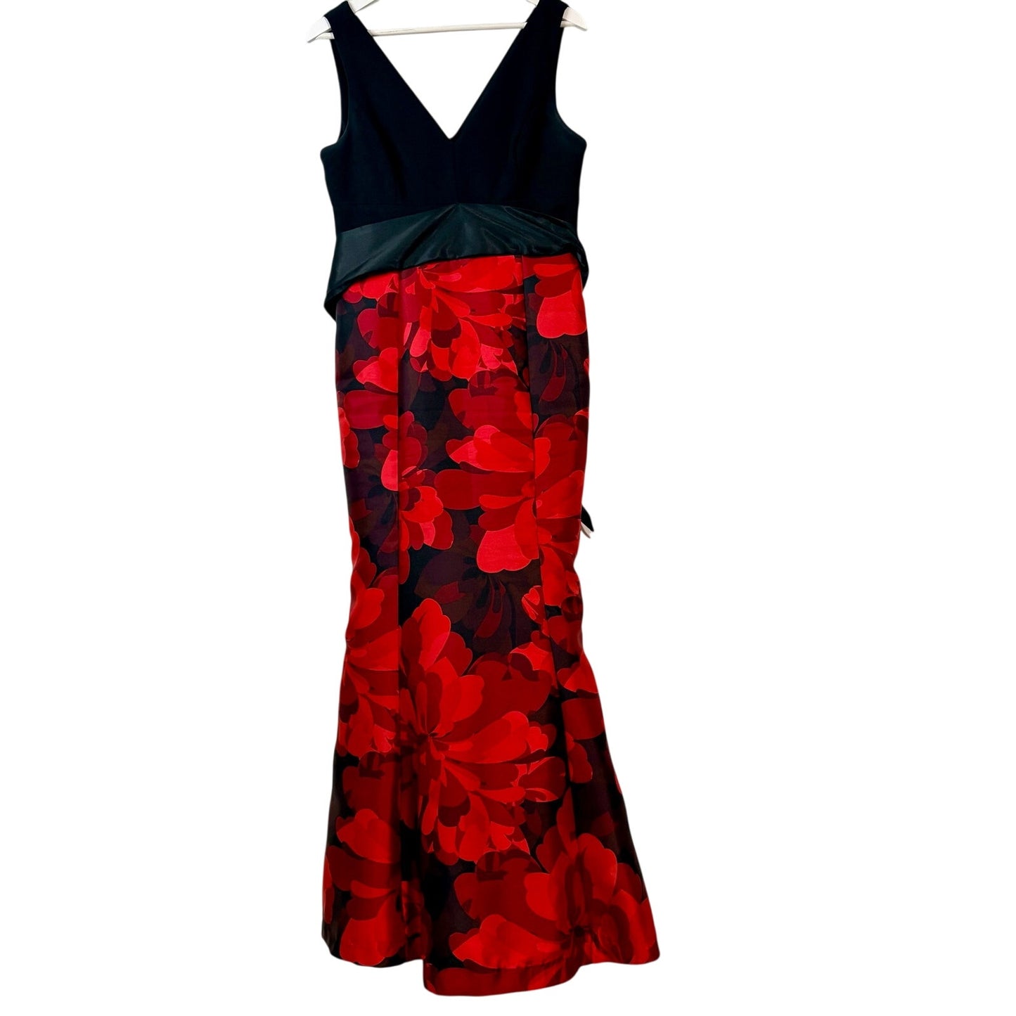 Calvin Klein Women’s Sleeveless V Neck Floral Mermaid Maxi Formal Gown Dress Black Size 10