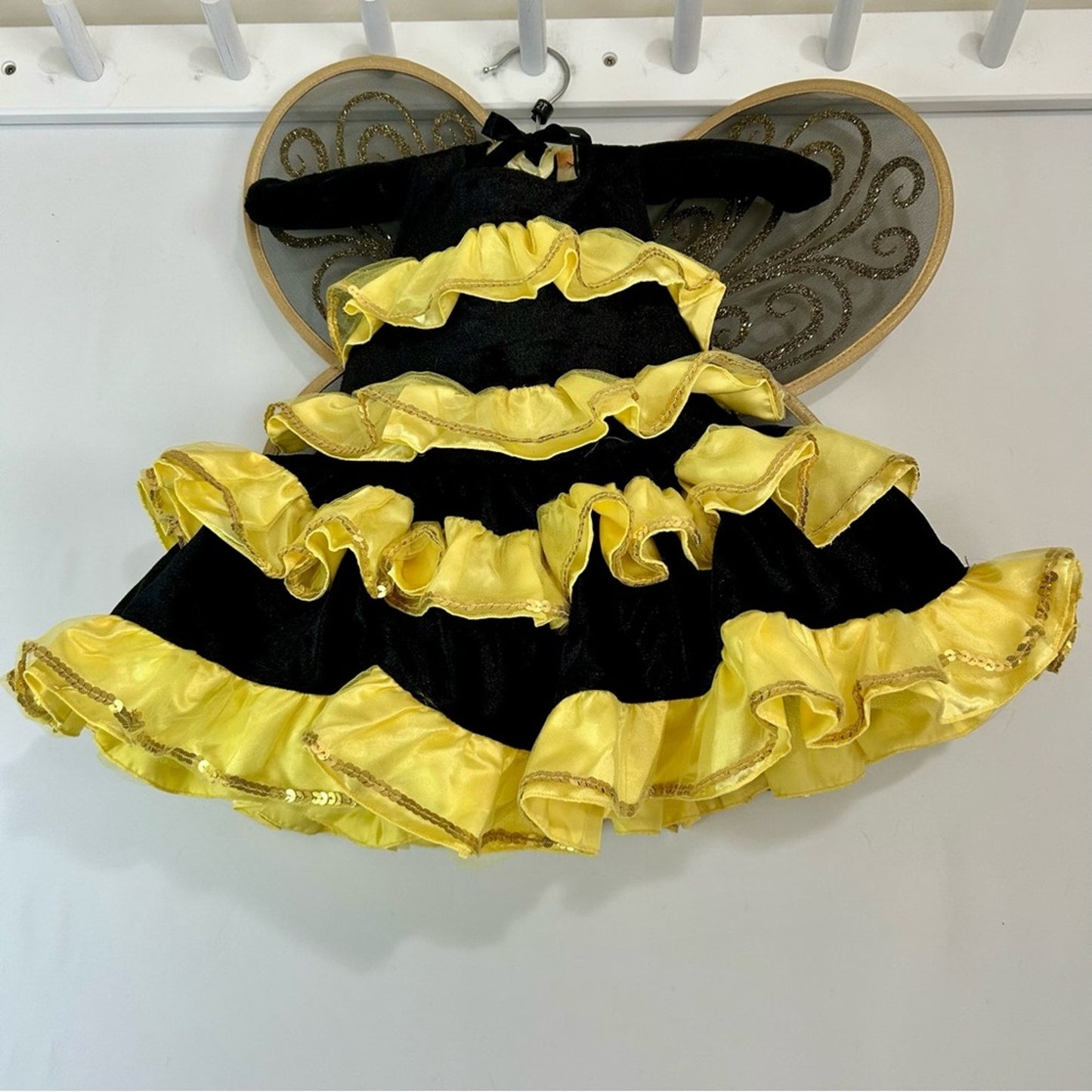 Fairy Dust Toddler Girl Bumble Bee Costume Wings Crown Black Yellow Size 2T EUC