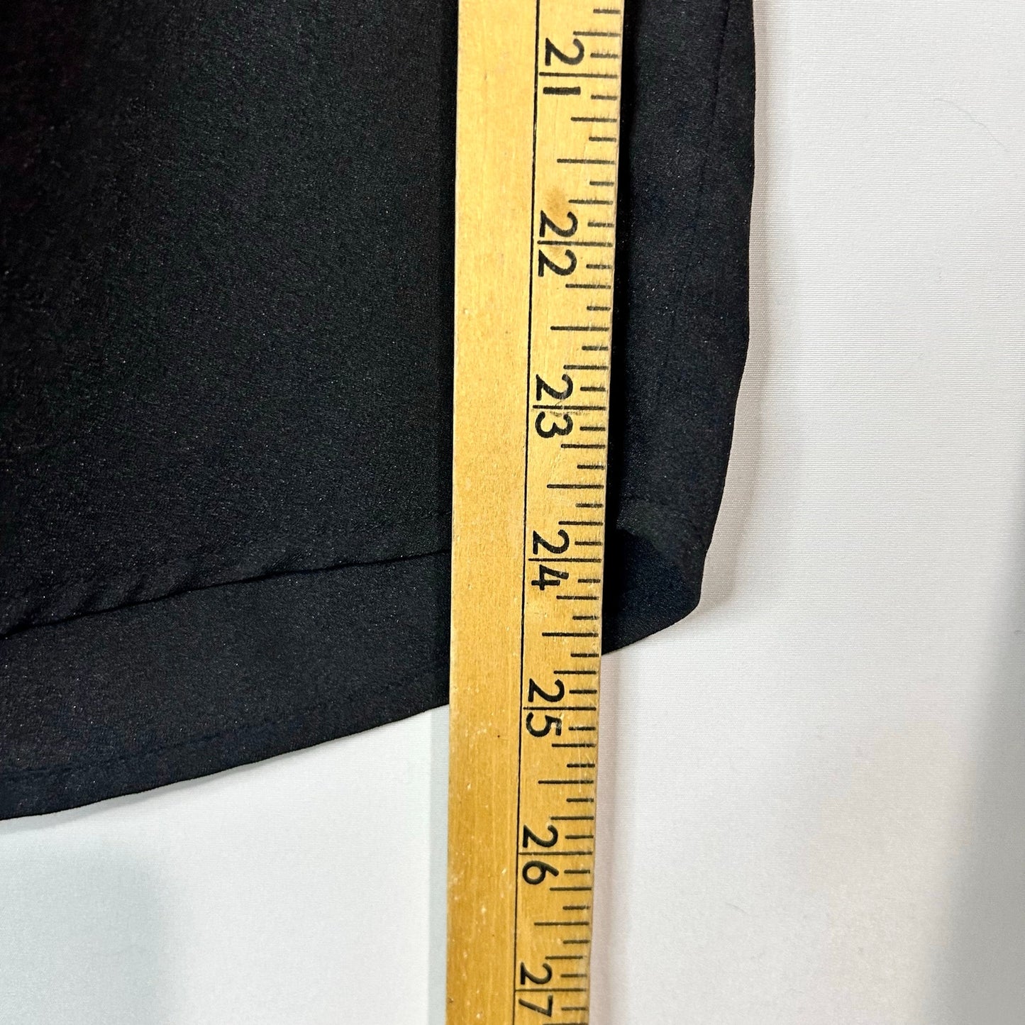 Daniel Rainn Women’s Sleeveless V-Neck Blouse Black Size XS EUC Polyester Workwear Casual Top