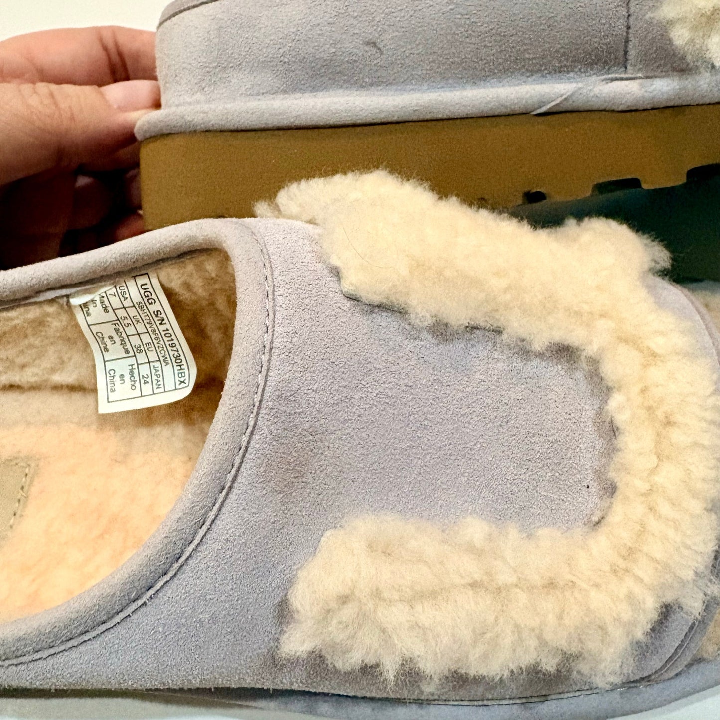 UGG Women’s Suede Shearling Slide Sandals Purple Cream Size 7 EUC Small Spots