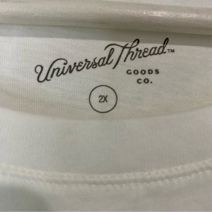 Universal Thread Women’s Strike a Pose Artist Short Sleeve Graphic Tee White NWT