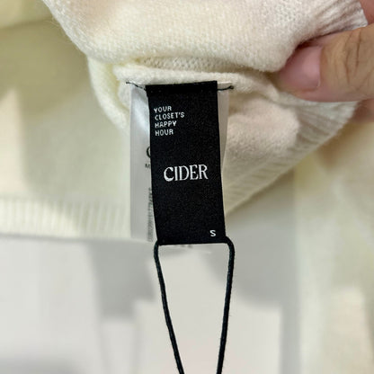 Cider Women’s Cropped Turtleneck Sweater White Size Small NWT Acrylic Nylon Viscose