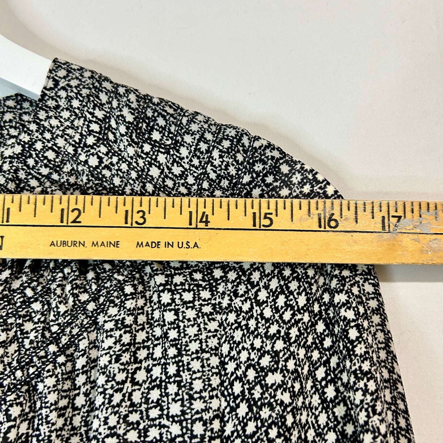 Max Studio Women’s 3/4 Sleeve Half Button Blouse Black White Print Size XS Sheer Lightweight Polyester
