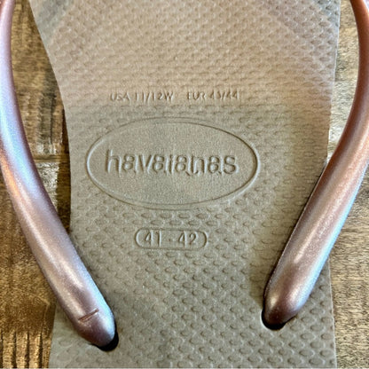 Havaianas Women’s Metallic Slim Summer Bliss Flip Flops Rose Gold Size 11 / 12