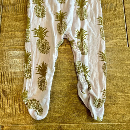 Kate Quinn Infant Girls Long Sleeve Pineapple Print Sleeper Purple 0-3 M EUC
