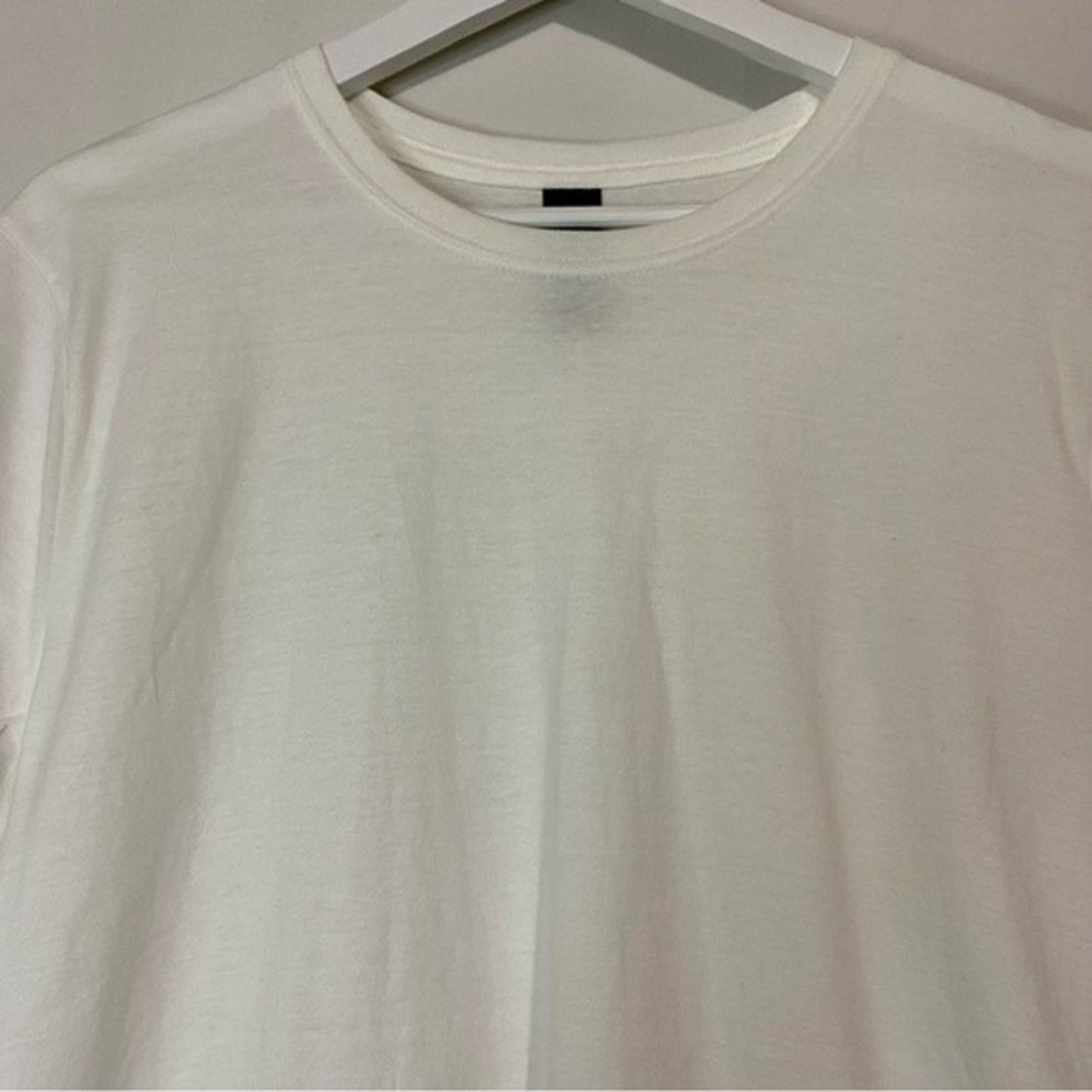 Hanes Nano-T Women’s Casual Crewneck Short Sleeve Tee Shirt White Size XL NWOT
