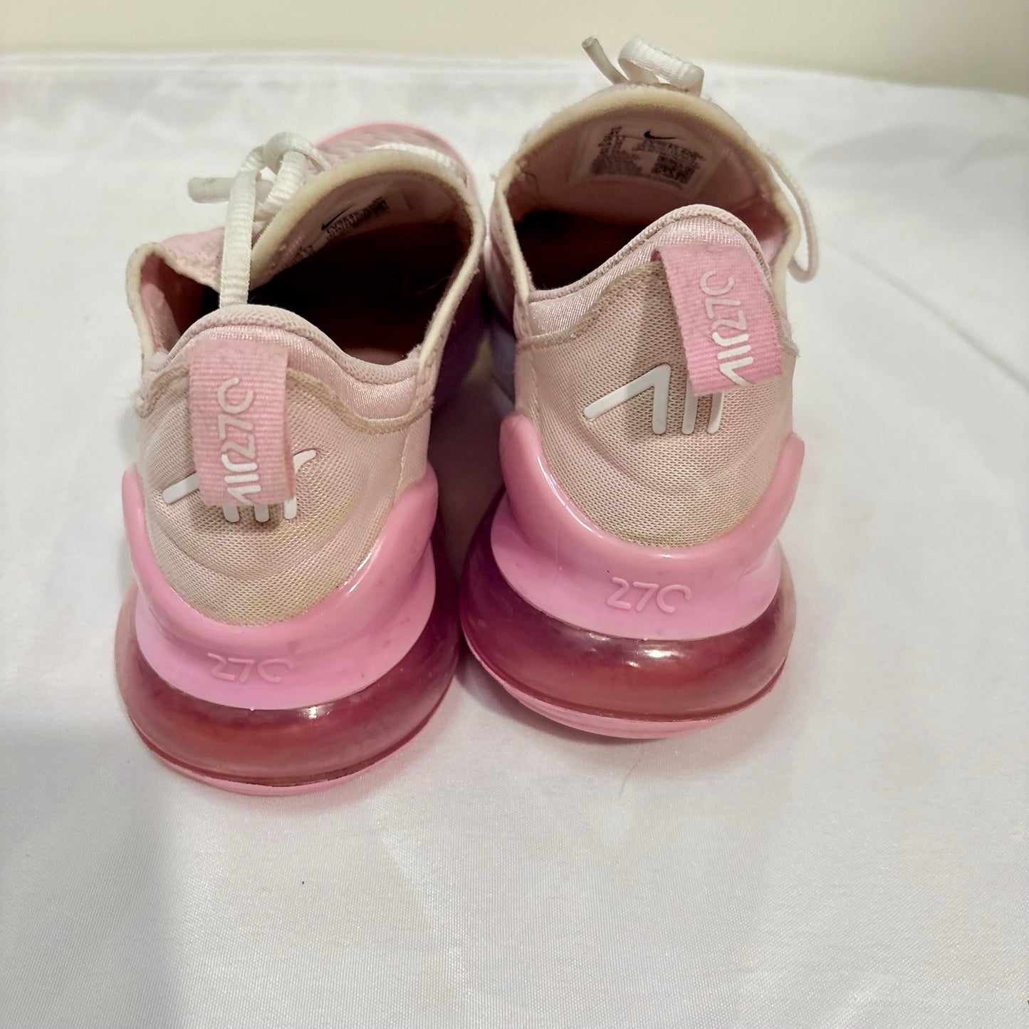 Nike Girls Youth Air Max 270 Pink Foam Sneakers Size 4Y Running Shoes EUC