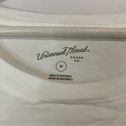 Universal Thread Women’s Strike a Pose Artist Short Sleeve Graphic Tee White NWT