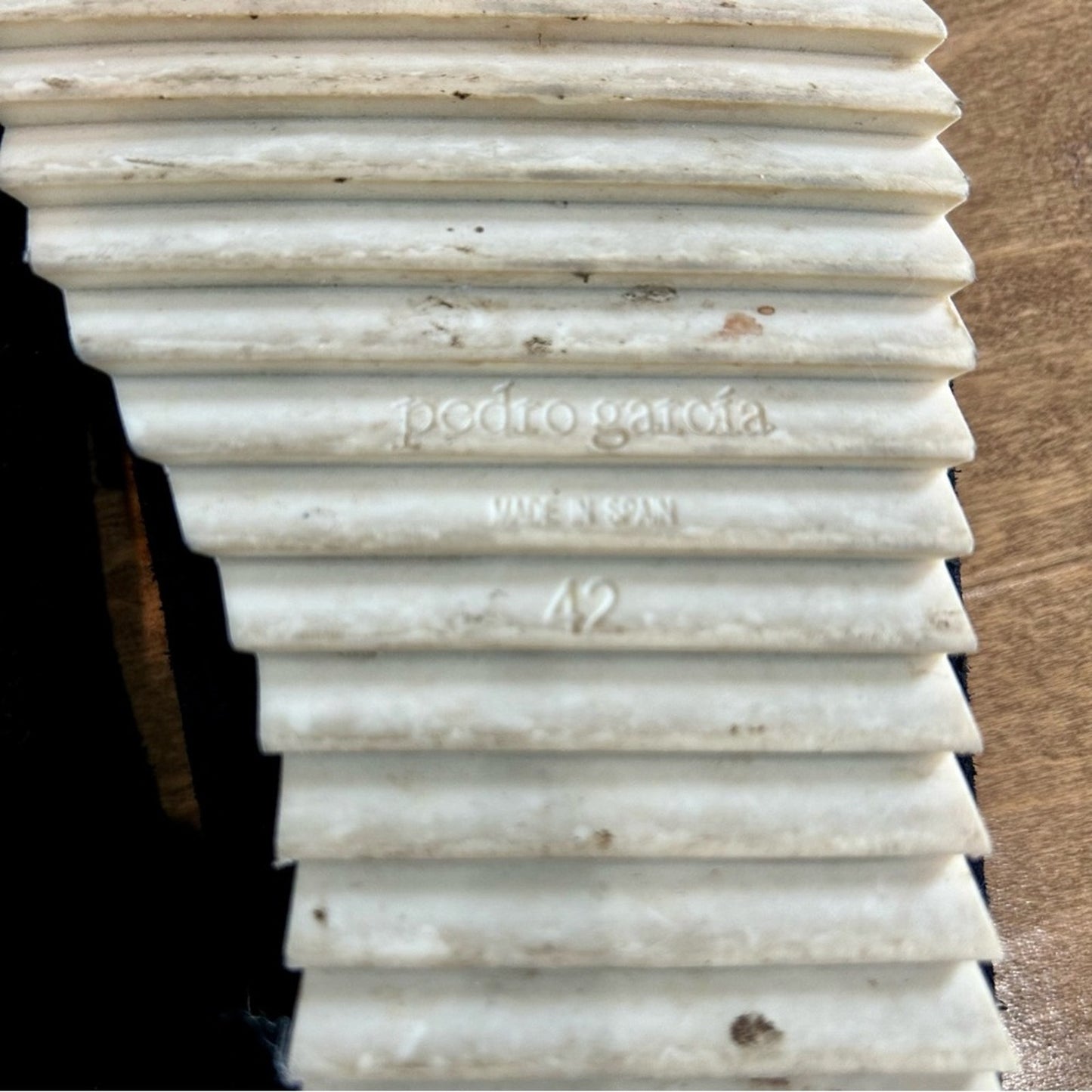 Pedro Garcia Women’s Textured Suede Loafers Black Size 42 Used Spanish Classic